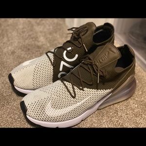 Bone/green Nike Air Max 270 Flyknit